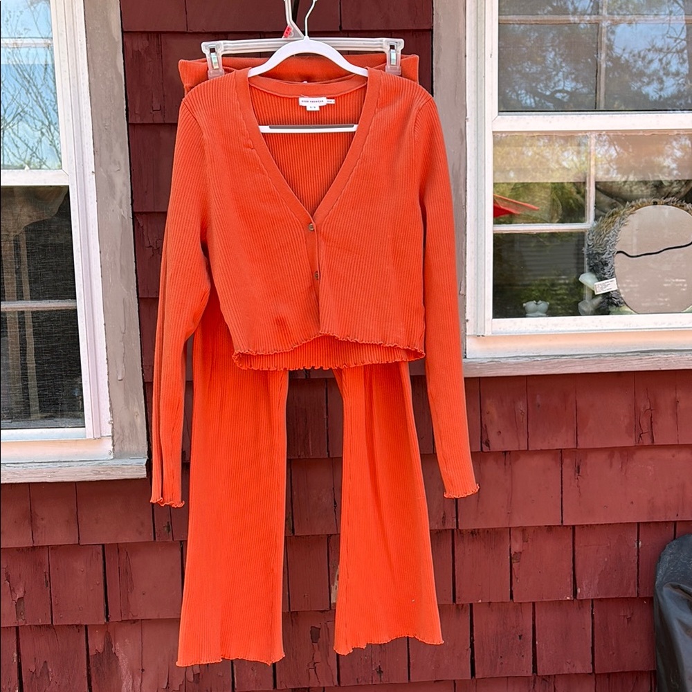 Good American ‘Lettuce Edge mini flare pant and cardigan’ in color cinnamon